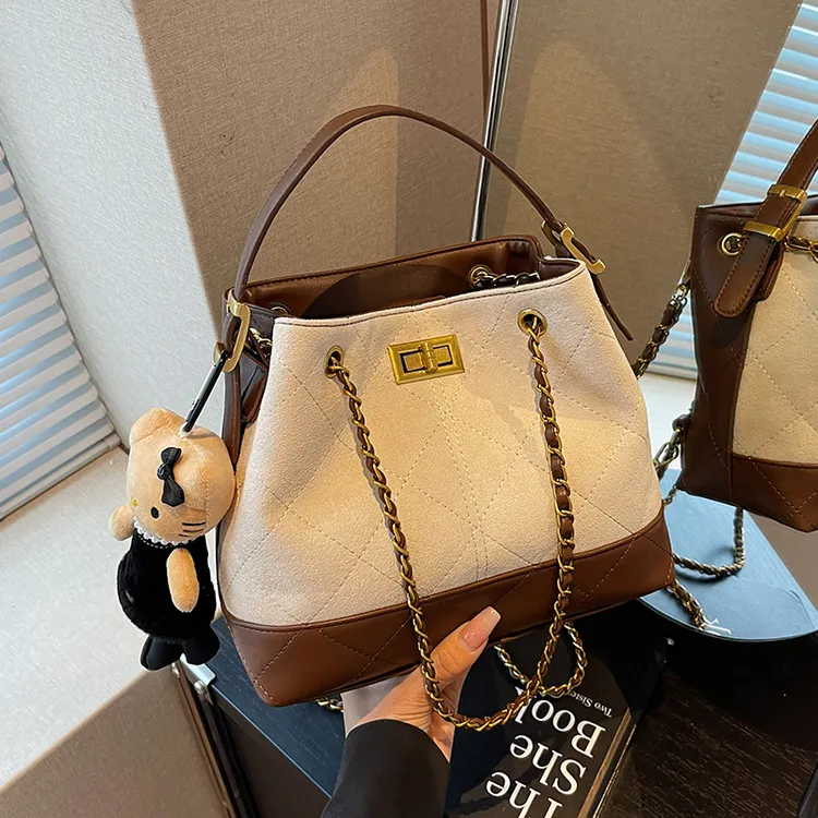 艾米兔女包2025新款复古时尚百搭质感单肩包日常休闲手提双肩包