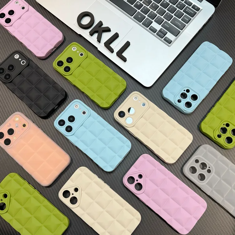 欧克里里秋冬莫兰迪格子适用iPhone16/17promax手机壳14苹果15/13