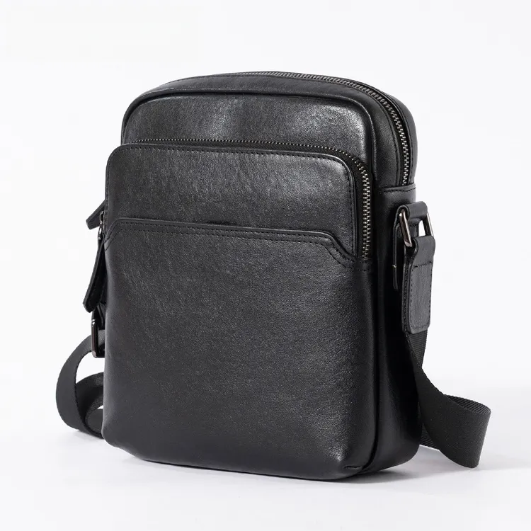 2025男士植鞣牛皮斜挎包新款头层牛皮通勤单肩包大容量休闲男包