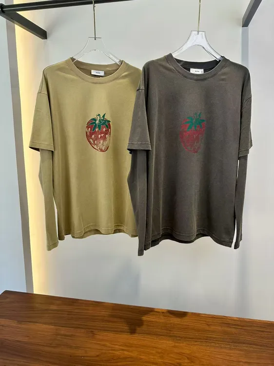 官方授权8ON8 秋季棕色灰色复古草莓刺绣假俩件长袖T恤