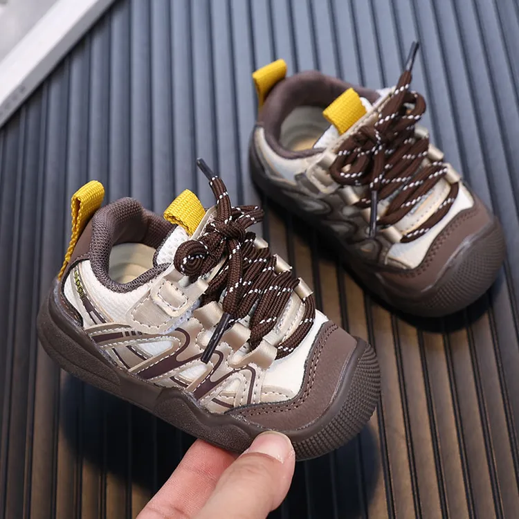 2025秋季新款儿童运动鞋0-1-2岁学步鞋皮面宝宝鞋男女童机能鞋