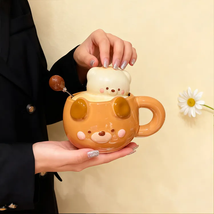 陶瓷小熊水杯盖子款手工可爱创意典雅风马克杯带盖牛奶杯大容量