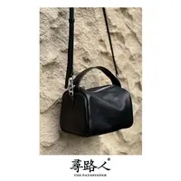 寻路人藏系列质感气质百搭简约女士手提斜挎包肉肉包