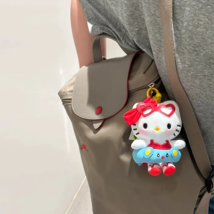 蓝色游泳圈kitty猫包包挂件毛绒公仔饰品卡通玩偶书包挂饰钥匙扣