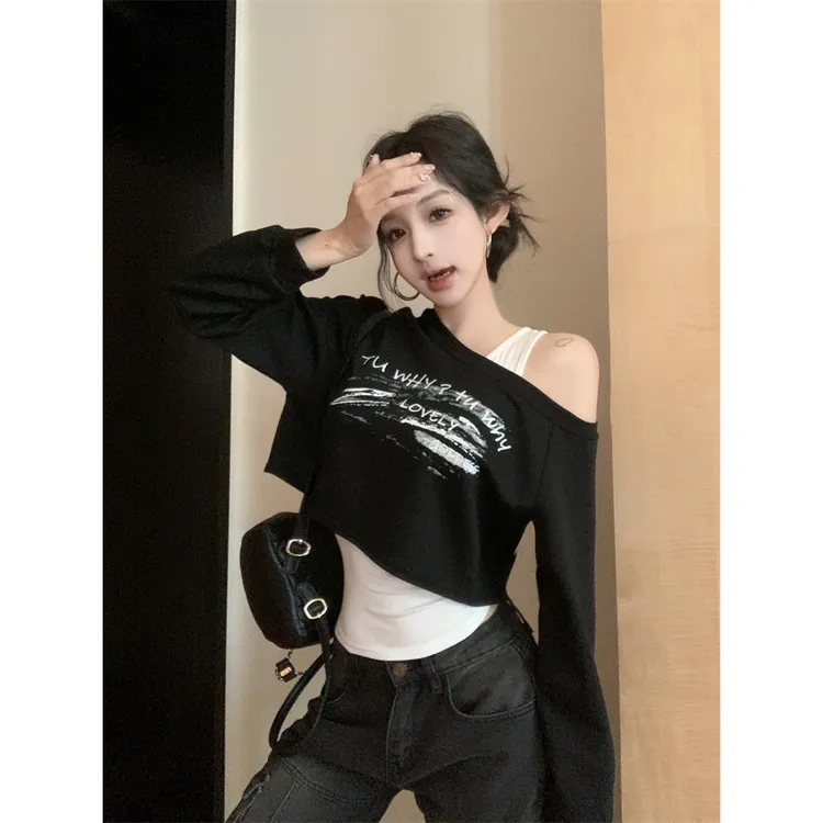 美式斜肩长袖t恤女秋季辣妹一字肩短款上衣吊带两件套巨好看卫衣 