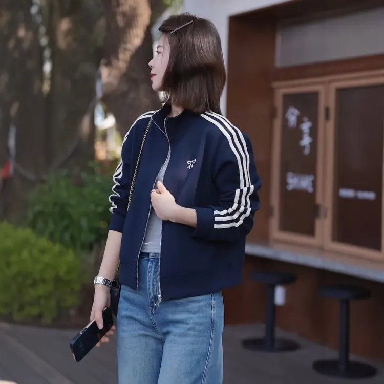 正品美式复古三条杠立领卫衣短外套女装2025春季运动棒球服上衣