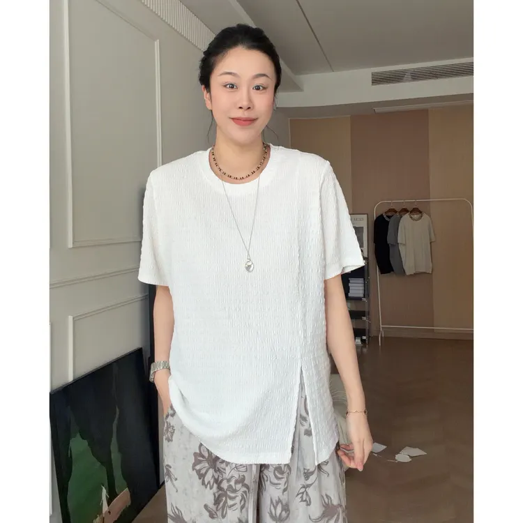 NANA【皱皱开叉T】夏季时尚有设计感下摆开叉皱皱T圆领短袖女C0831