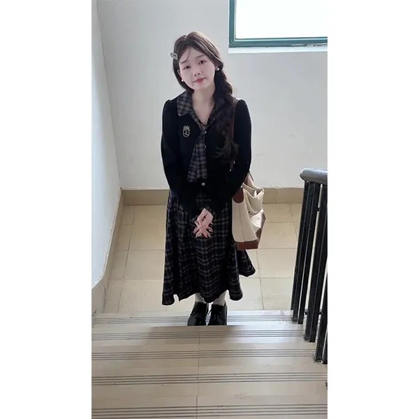 学院风黑色格纹半身裙女春秋季2025新款韩系高级感穿搭一整套装