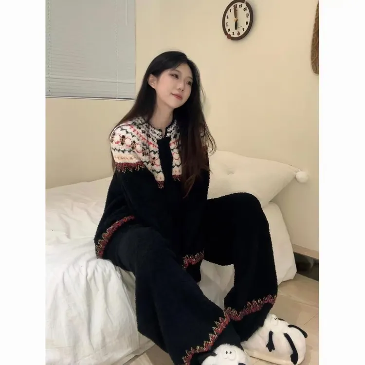 可爱少女风半边绒睡衣女秋冬加厚保暖可外穿家居服