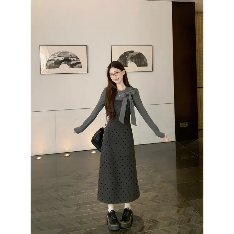 韩系假两件拼接蝴蝶结波点连衣裙2025冬季新款收腰显瘦A字长裙女