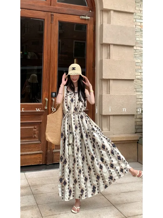  二静子 极简约静奢（紫藤花）波西米亚度假风情绣花连衣裙CX92200