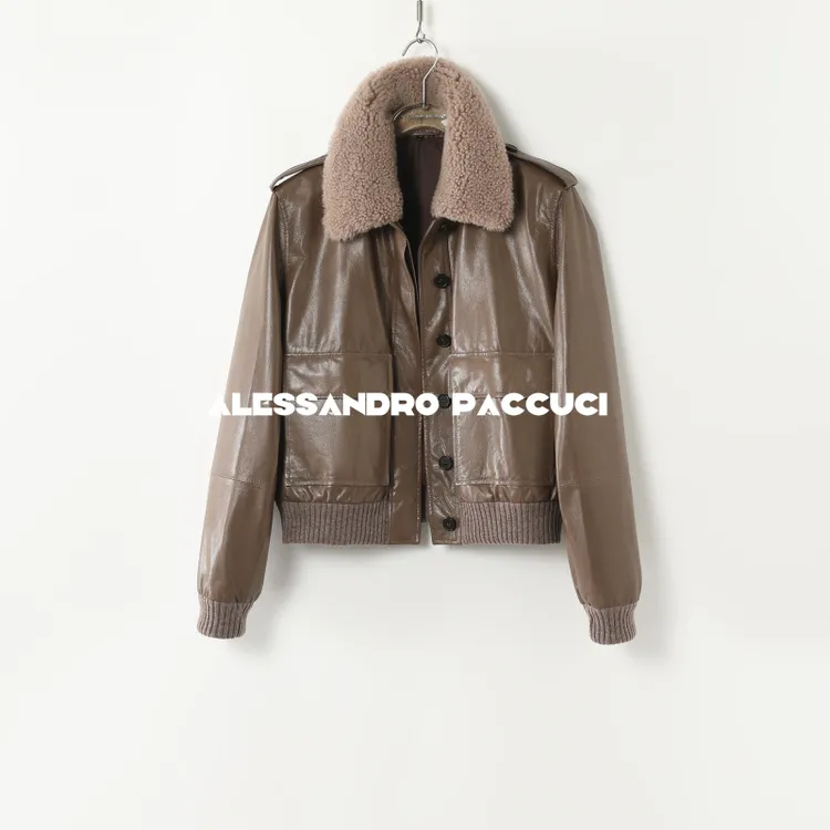 AP洛哥43163WT【黑标系列】进口小山羊皮+羊毛领轻涂夹棉外套2024冬