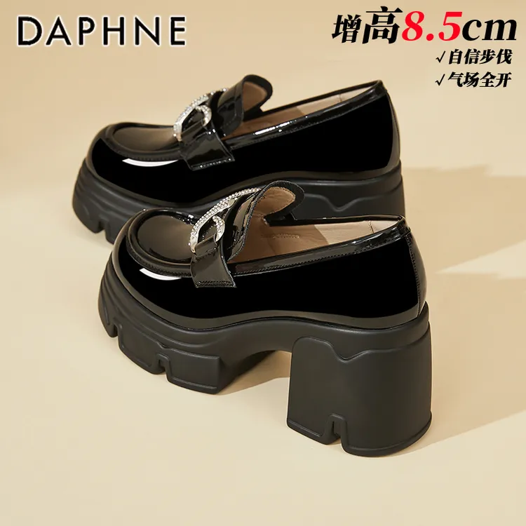 达芙妮女鞋小个子乐福鞋2025秋季新款英伦风漆皮女单鞋套脚小皮鞋