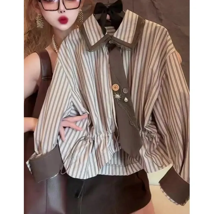 复古风时髦高端设计感翻领衬衫秋季新款宽松小众独特休闲减龄上衣