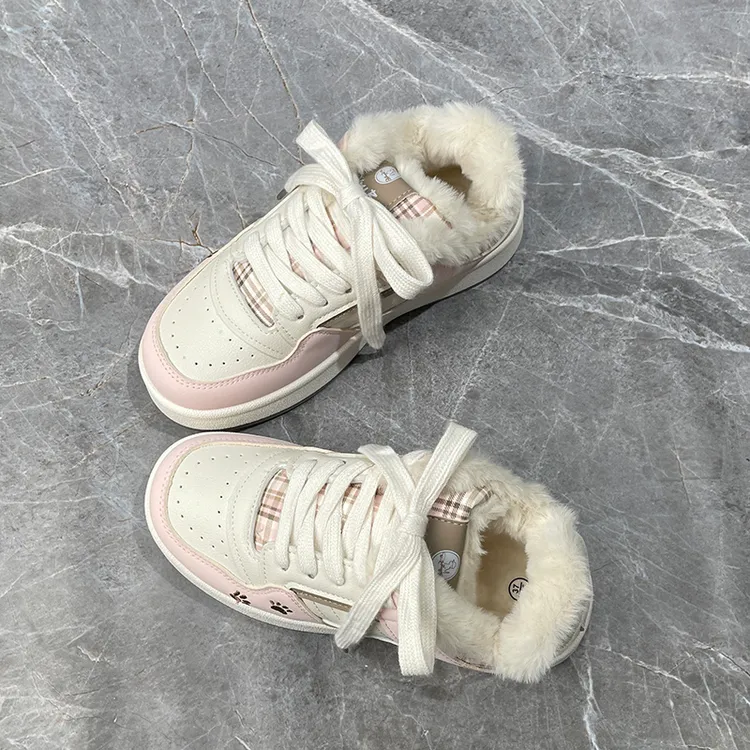 2025冬季新款加绒板鞋甜美可爱棉鞋保暖加棉女鞋休闲小白鞋子板鞋