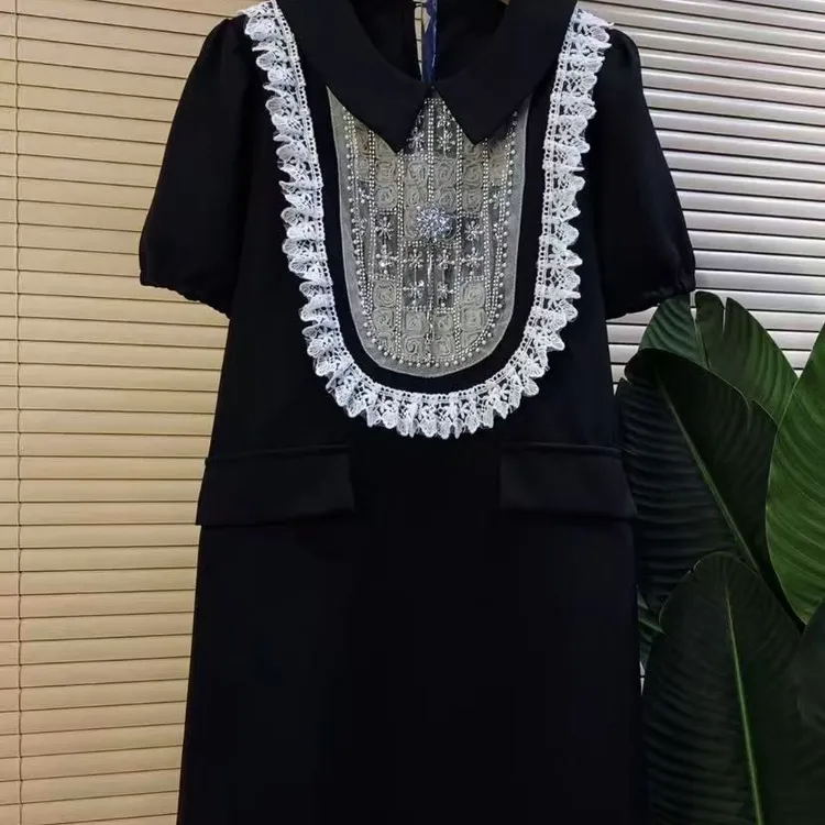 J胖mm欧货时尚新款重工甜美镂空花边拼接减龄连衣裙