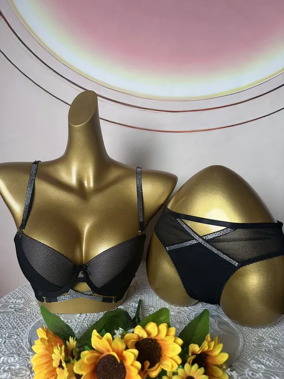 原厂设计新款舒服女内衣套装