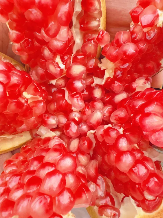 （舟舟专属推荐）四川突尼斯软籽石榴新鲜采摘皮薄香甜多汁不吐籽