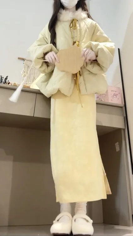 秋冬穿搭一整套新中式花苞刺绣保暖棉服外套旗袍连衣裙气质两件套