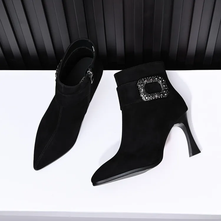真皮羊皮水钻方扣磨砂短靴女秋冬新款尖头细高跟侧拉链单靴时装靴
