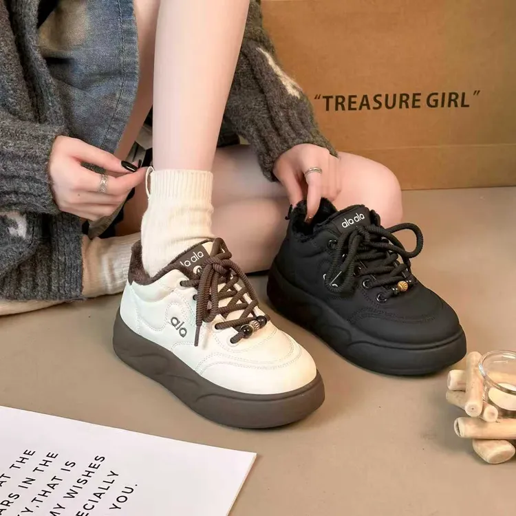 2025新款加绒美拉德女面包鞋网红百搭休闲增高运动厚底软面板鞋潮