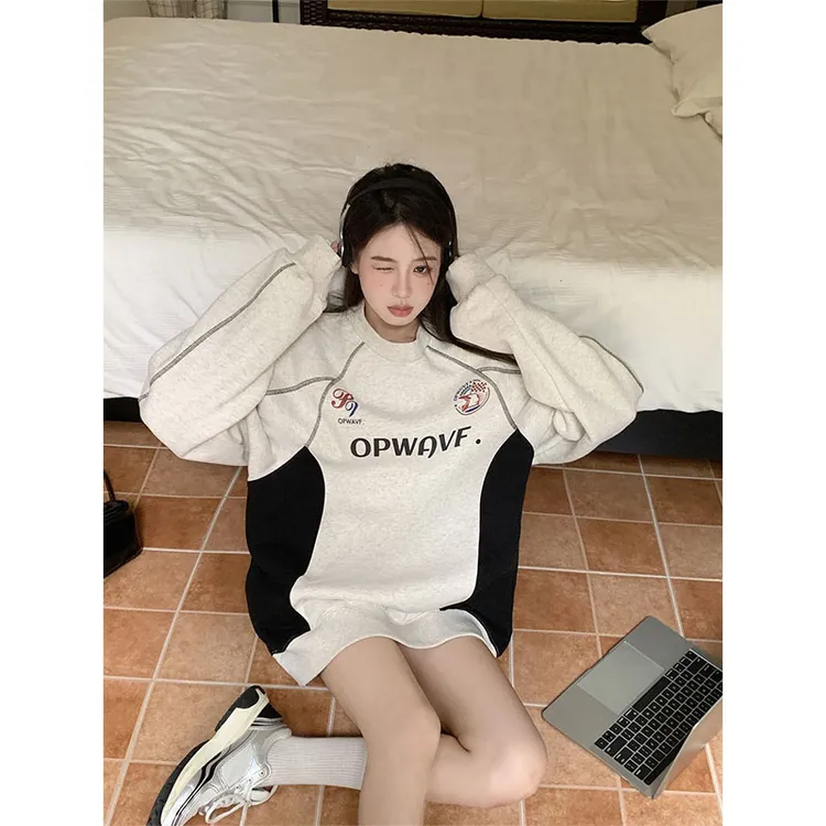 美式慵懒风设计感字母印花圆领卫衣女秋冬季加绒加厚宽松长袖上衣