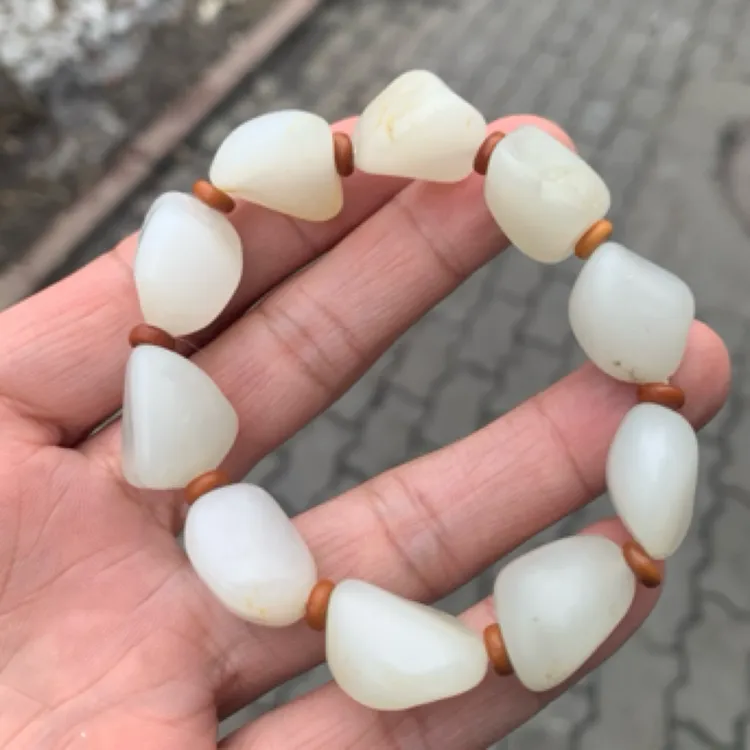 新疆和田玉随型手串