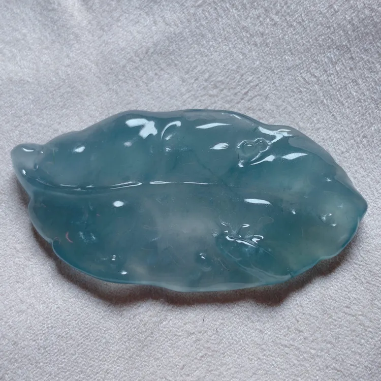 翡翠Ａ货高冰种叶子金枝玉叶一鸣惊人吊坠手工精雕尺寸43.5/25.5/5