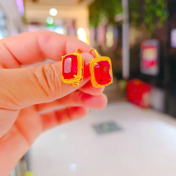 铜合金耳饰 女士铜合金金色耳环 پائالىيەتلىك كۆزلۈك ھالقا.