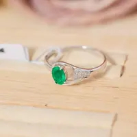 玉峰珠宝丨安娜【孳孳】祖母绿戒指*18K镶嵌*Q6206多样性发其一