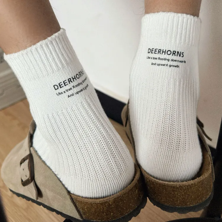 DEERHORNS日系字母针织短袜春秋薄款情侣透气吸汗百搭中筒潮袜男