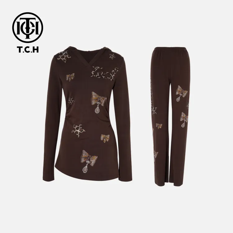TCH私服秋款烫钻工艺时尚百搭休闲咖色套装女T75C07E1013轻奢tch