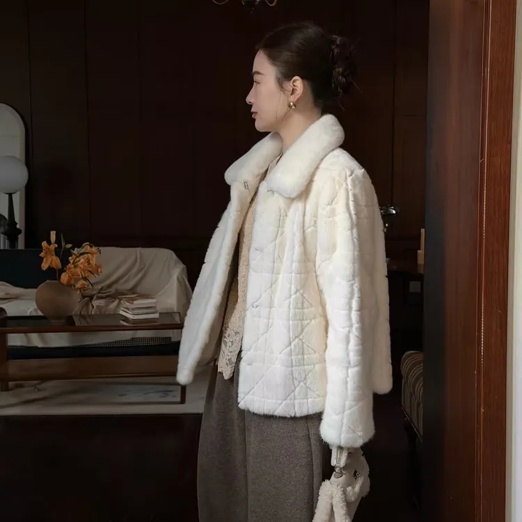 HELA AOMI “丹麦进口DI*R烧花水貂”皮格纹轻奢风皮草CY5DC29440