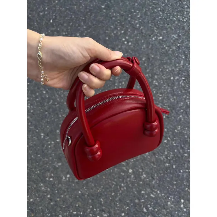拎包红色设计精致斜挎包简约手颜手提包容量高波士顿小巧大值复古