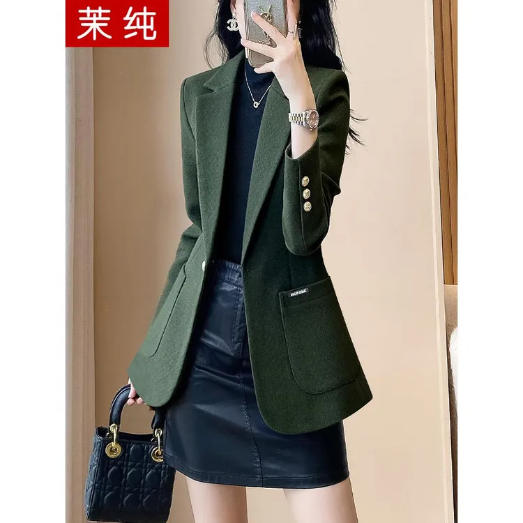 毛呢外套女2025新款墨绿色小个子短款呢子上衣冬季高级感休闲西装