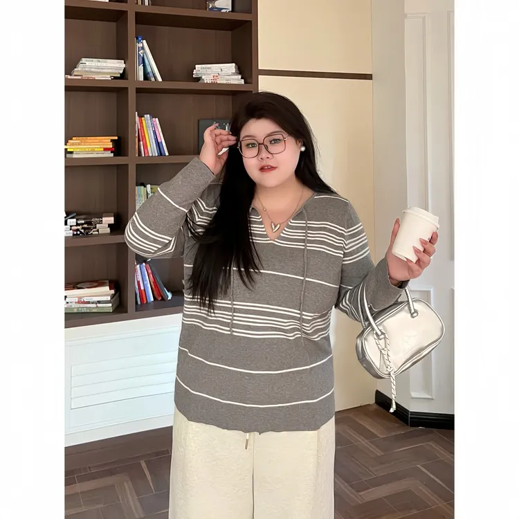 花契“荔枝雪酪”大码女装冬季百搭200斤胖mm时尚条纹针织衫14633-X