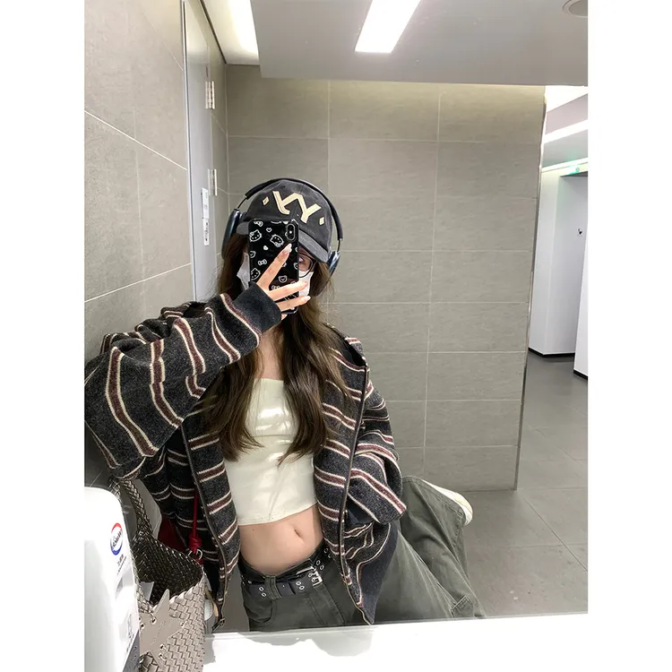 【野莓甜甜圈】韩系宽松慵懒感仿兔绒复合条纹连帽卫衣外套22783