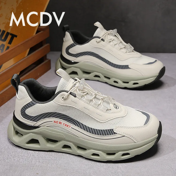 男鞋夏季透气户外运动鞋男士软底潮流鞋男款一脚蹬松紧带防滑鞋子