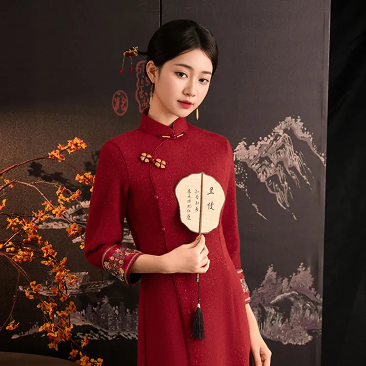 喜婆婆婚宴装加绒加厚儿子结婚旗袍2025新款秋冬天礼服妈妈连衣裙