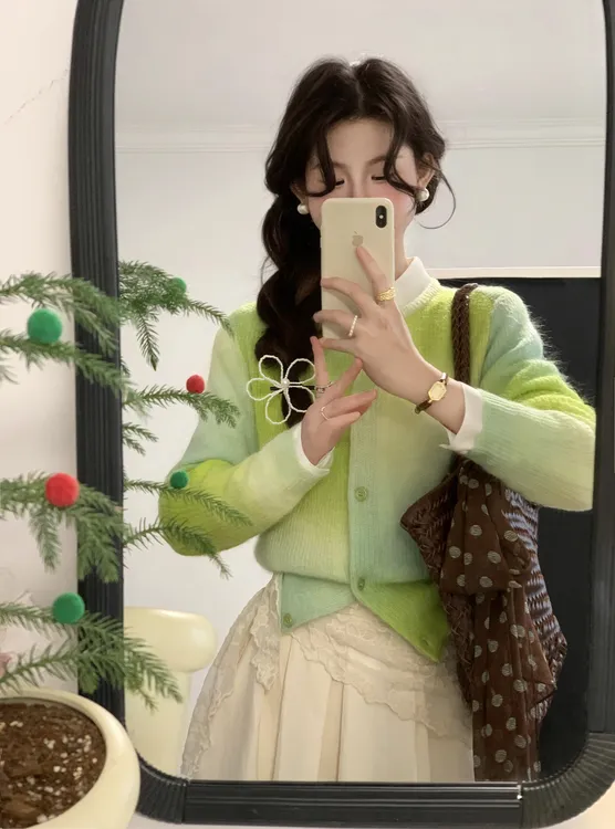 【春晓】韩系百搭长款针织绿色渐变开衫毛衣针织衫白色半身裙套装