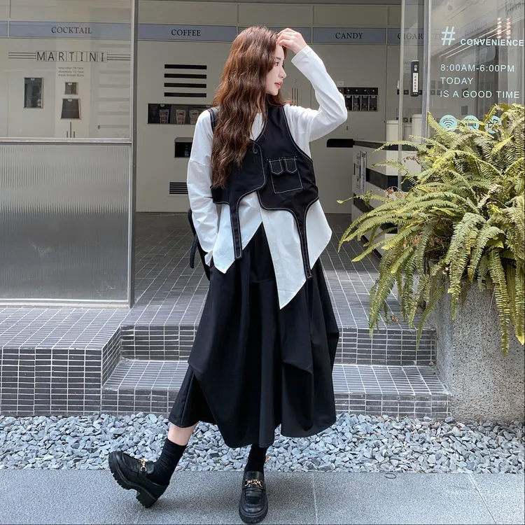 黑色设计感不规则马甲套装裙女2025秋季小众独特衬衫半身裙三件套