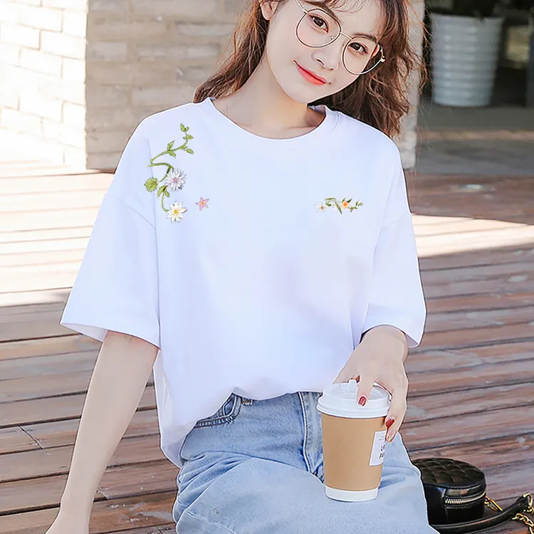 夏季2025年春秋内搭短袖t恤女休闲宽松白色短款百搭上衣印花F88