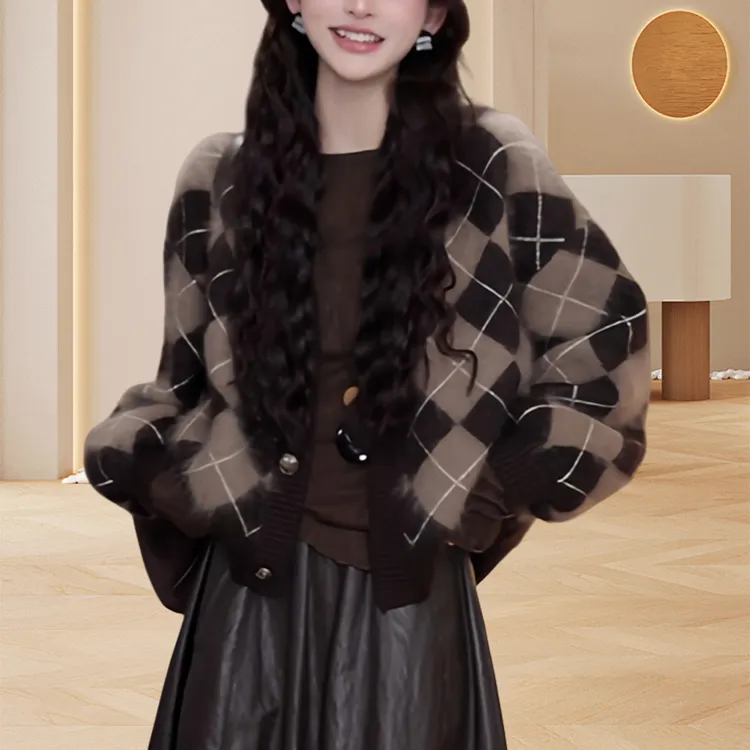 网红爆款高级感深咖色菱格纹长袖软糯舒适毛衣秋季款琥珀流光复古