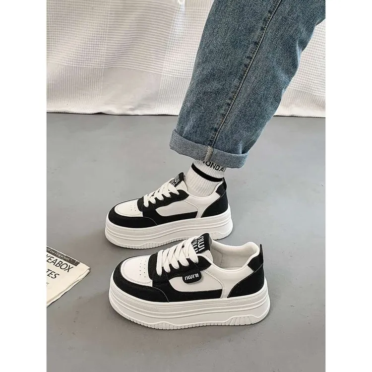 【万达撤柜】松糕厚底小白鞋女2025年夏季新款百搭超火爆款面包寄云