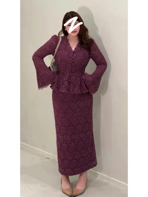 2025胖mm气质轻奢蕾丝v领洋气时尚显瘦法式长裙设计连衣裙7169