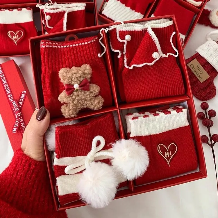 可爱袜子女秋冬款本命年大红袜子松口蛇年礼盒装福袜过年中筒红袜