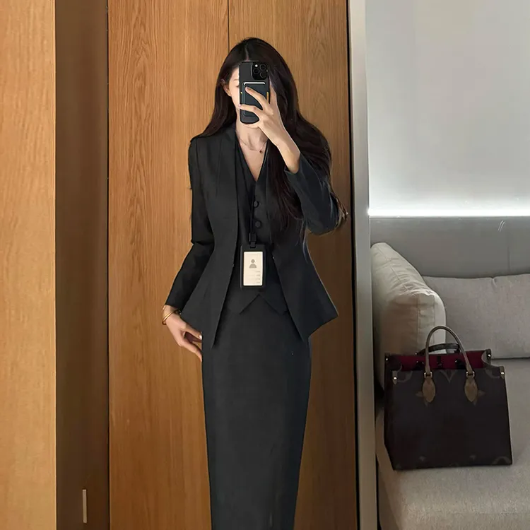 高级感御姐风灰色西装马甲半身裙职业套装女2025秋冬正装工作服