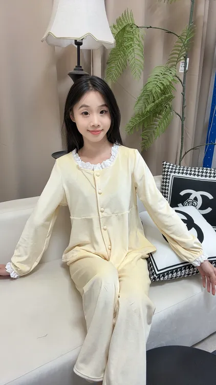 冬季细绒长袖有弹性女睡衣家居服套装宽松加厚时尚海岛绒小香风黄