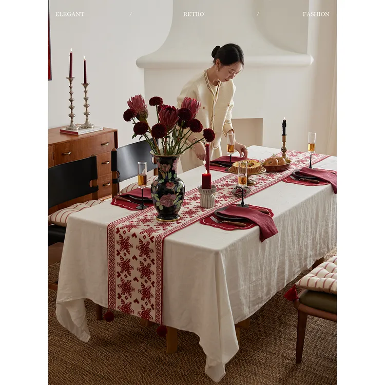 蜡笔派几何雪花桌旗红色圣诞节日轻奢喜庆新年