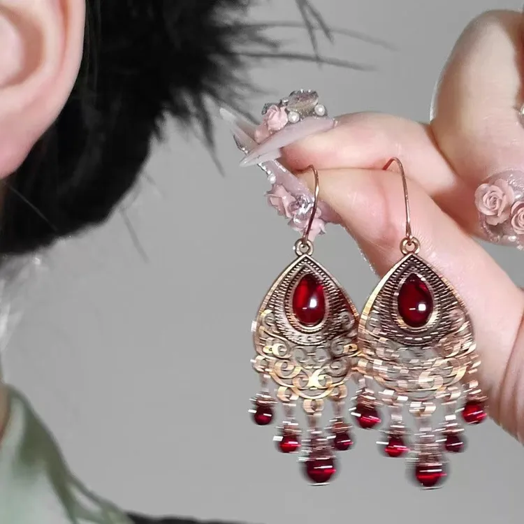 【一抹红】波西米亚民族风流苏耳坠女复古显瘦耳环新中式串珠耳饰